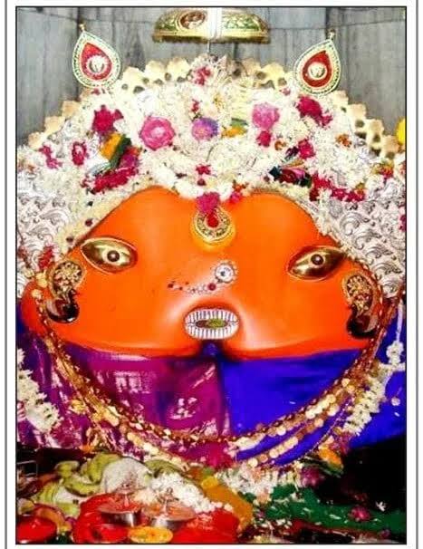 योगेश्वरी देवी मंदिर ट्रस्टचा कारभार 2016 च्या विश्वस्त मंडळाकडे सुपूर्त   पुढील 9 महिने काळजी वाहू विश्वस्त मंडळ म्हणून कारभार पाहणार 
