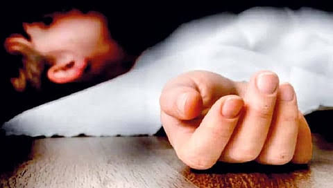 स्वा रा ती मधील डॉक्टरच्या हलगर्जीपणामुळे माजलगाव येथील महिलेचा मृत्यू, नातेवाईकांनी केला गंभीर आरोप 